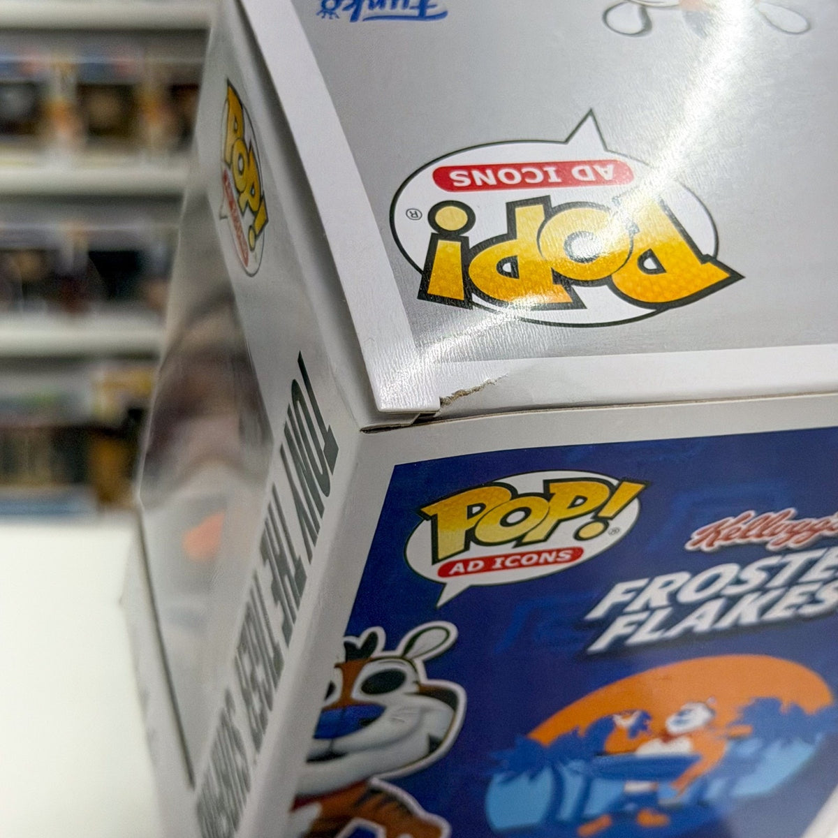 Funko Pop Ad Icons Frosted Flakes Tony the Tiger Surfing Flocked SDCC 191 Figure
