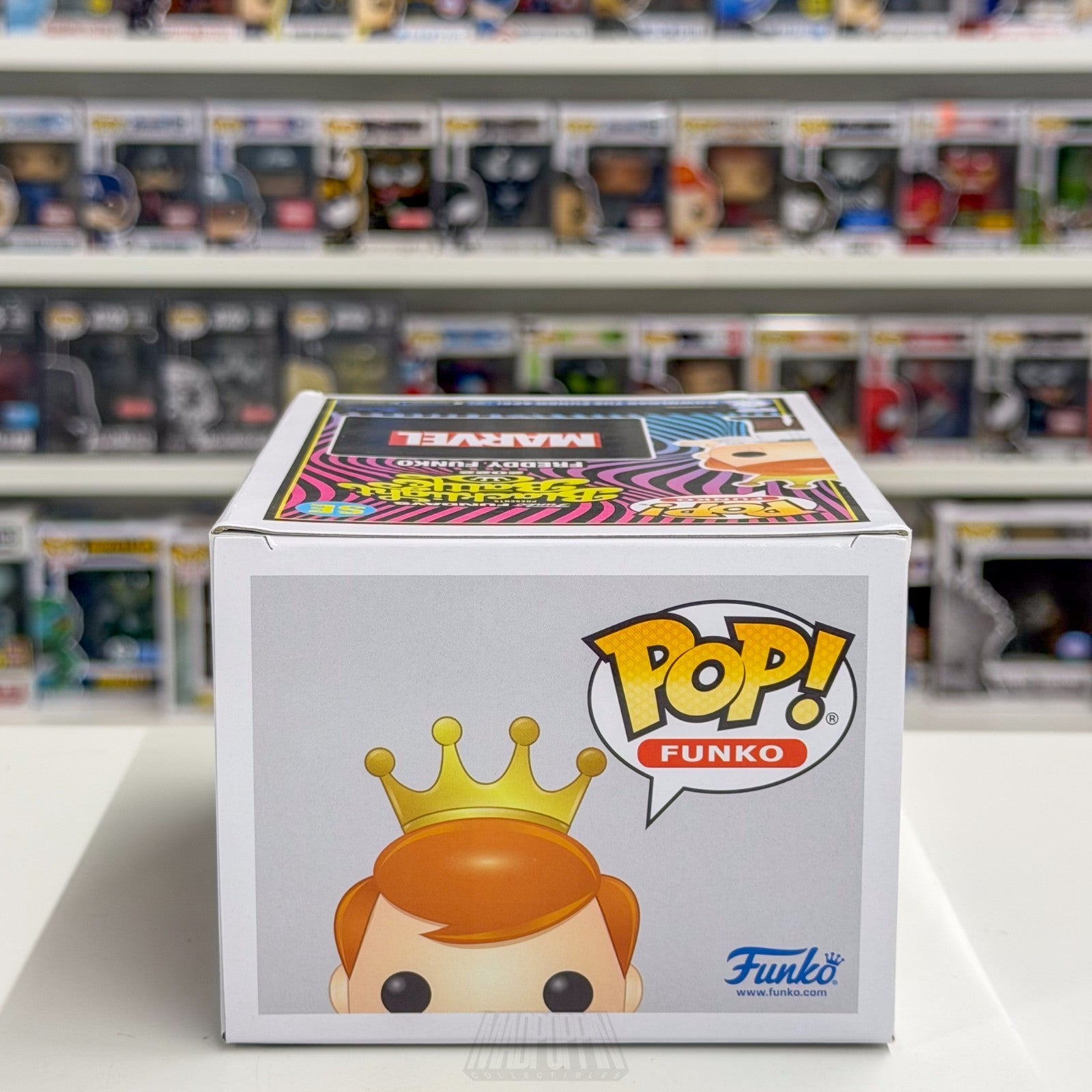 Funko Pop Fundays Blacklight Battle Freddy as Loki Metallic LE 500 PCS SE Marvel6