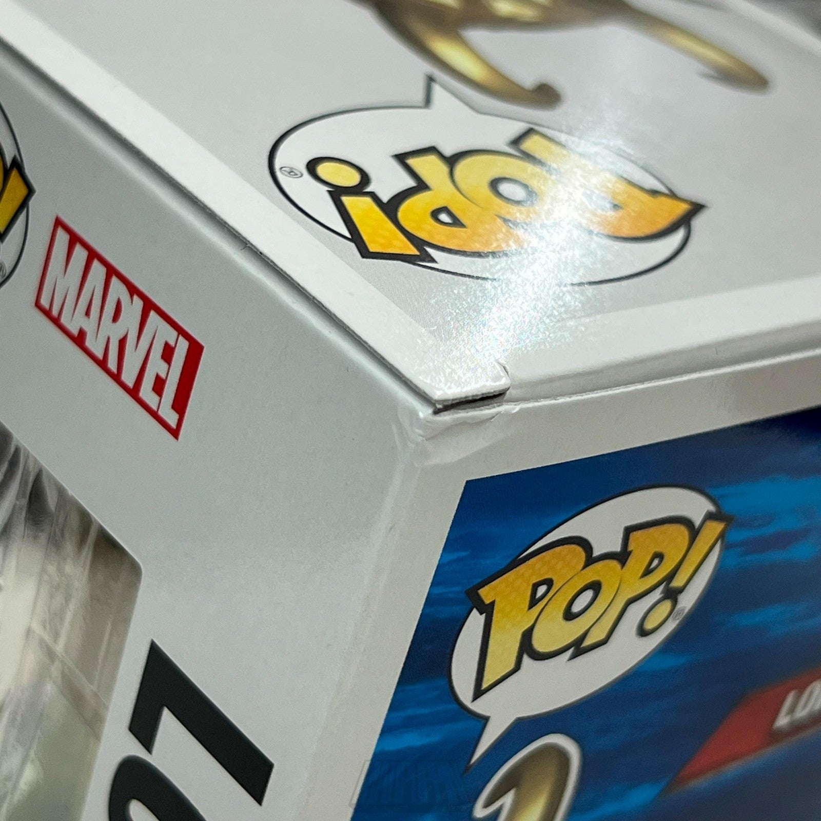 Funko Pop Avengers Loki With Scepter 985 Glow Dark EE Exclusive Limited Edition