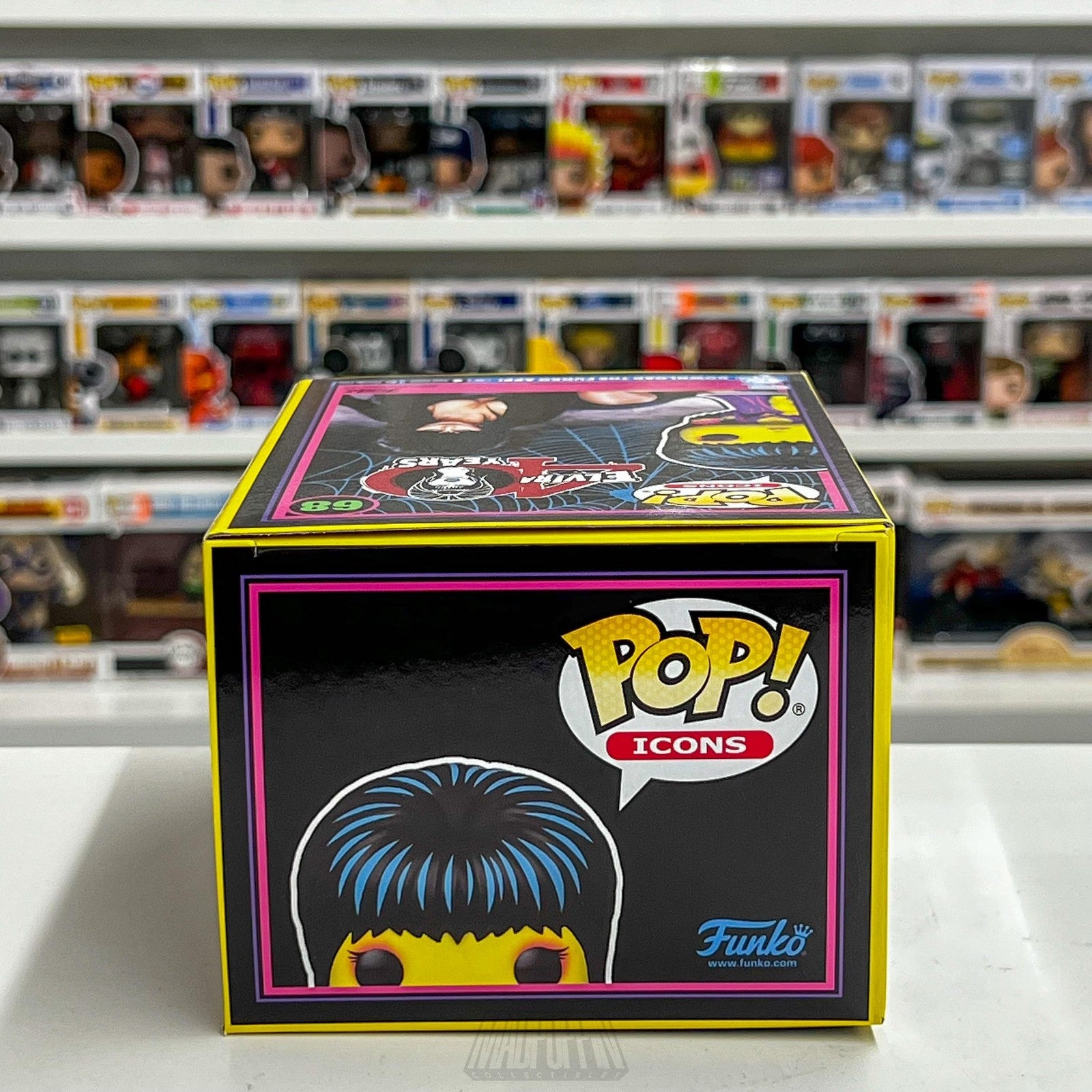Funko Pop Icons Elvira 40 Years Entertainment Earth Exclusive Vinyl Figure 68