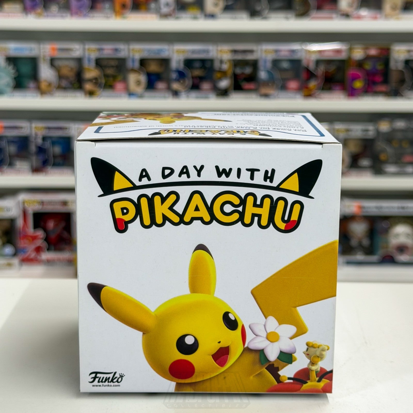 Funko A Day With Pikachu Blooming Curiosity Pokémon Center TCG Game Vinyl Figure6