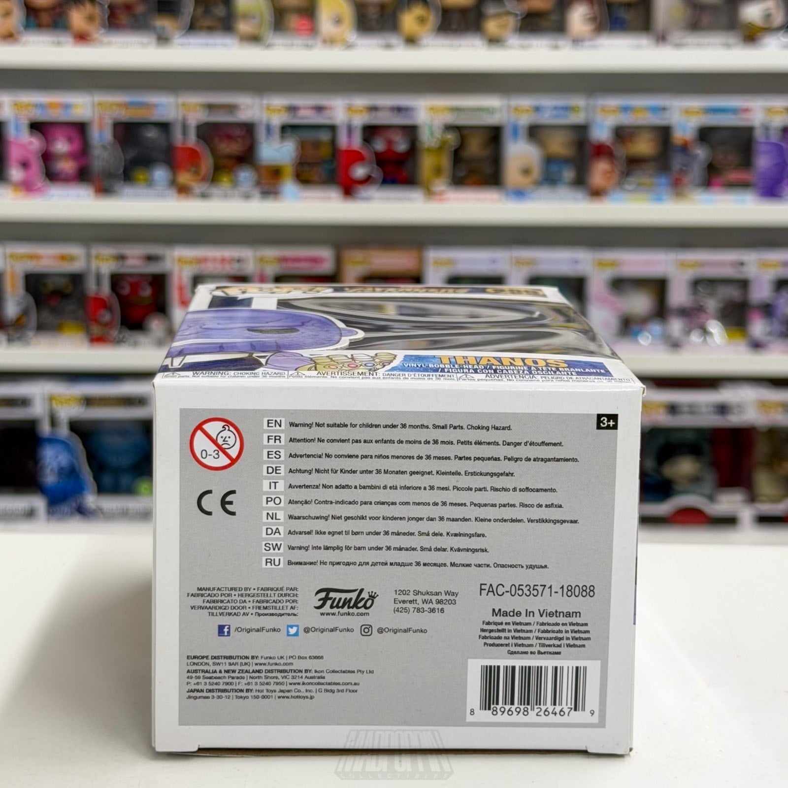 Funko Pop Marvel Avengers Infinity War Thanos w/Gauntlet 289 Titan Vinyl Figure