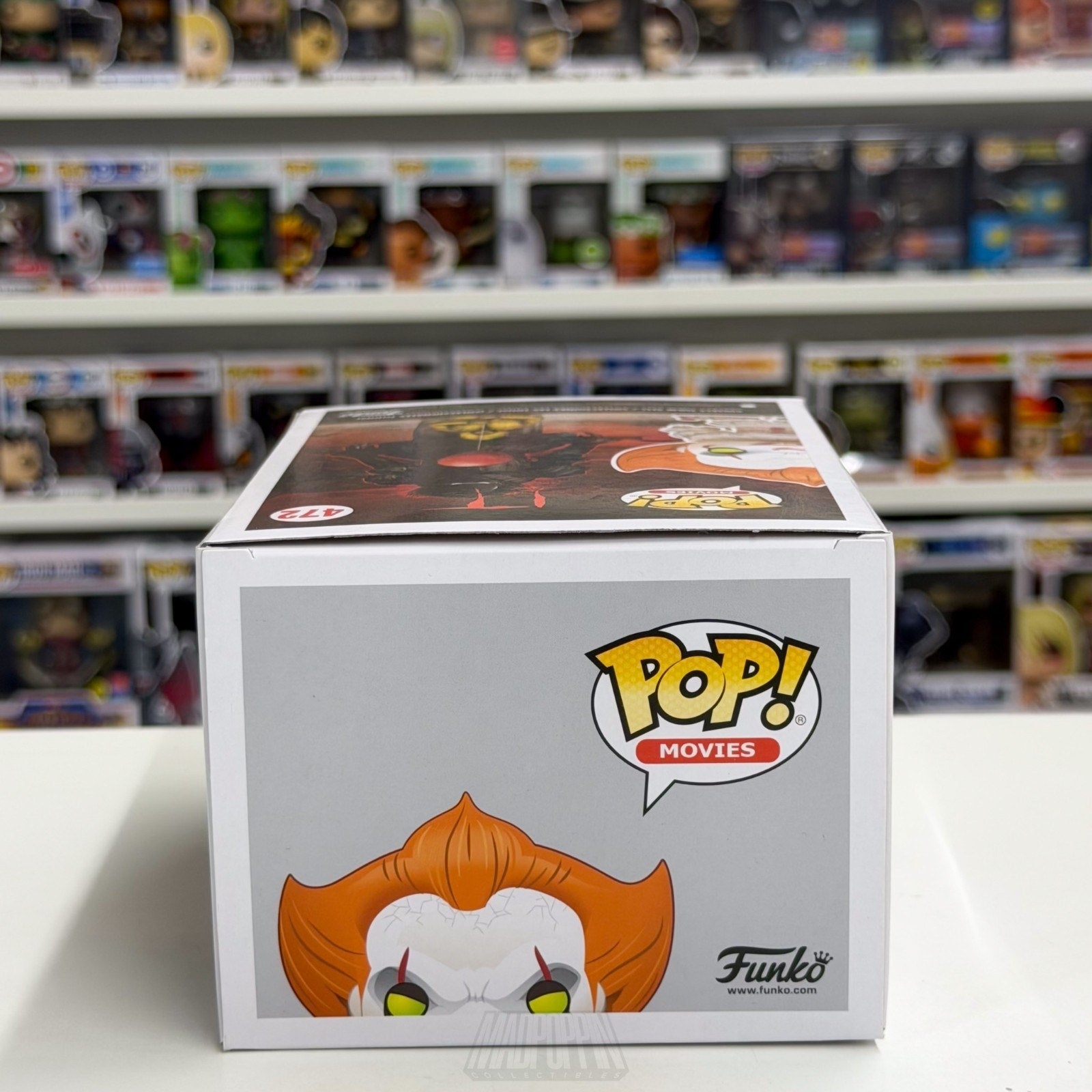 Funko Pop Movies It Pennywise w/Boat Yellow Eyes 472 Horror Stephen King Figure