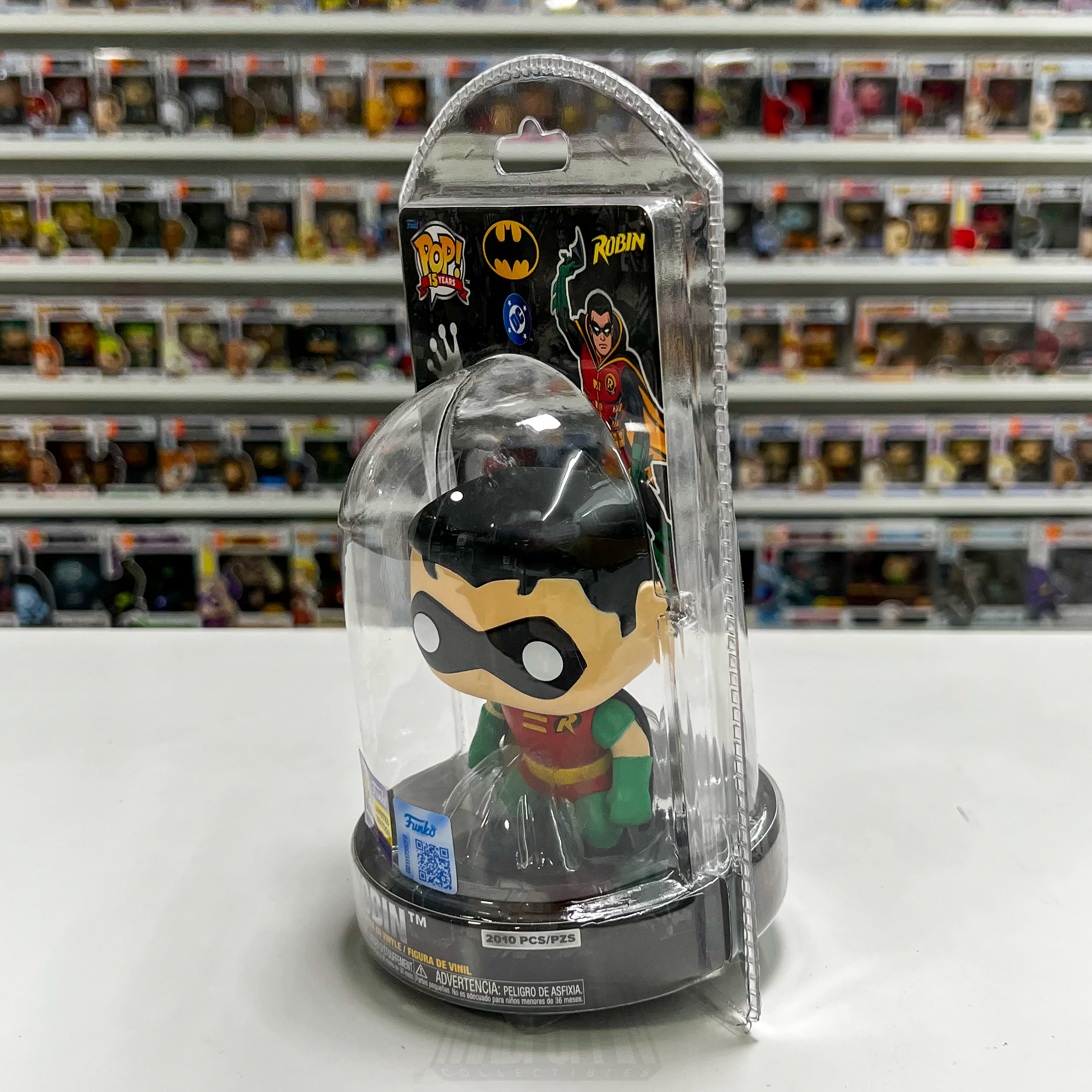 Funko Pop DC Heroes Robin Clamshell SDCC 2025 Exclusive LE 2010 Pcs Boy Wonder - Madpoppin