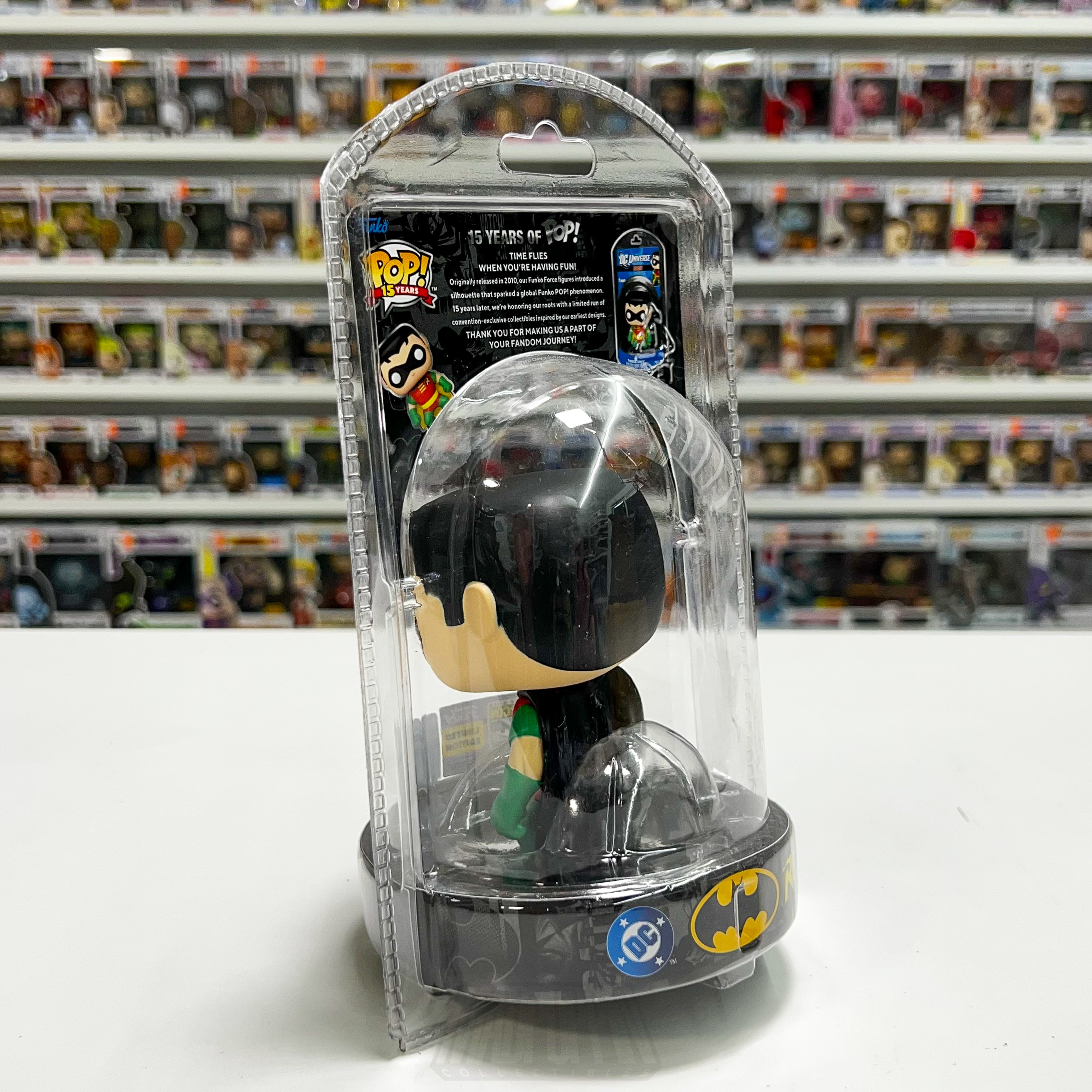 Funko Pop DC Heroes Robin Clamshell SDCC 2025 Exclusive LE 2010 Pcs Boy Wonder - Madpoppin