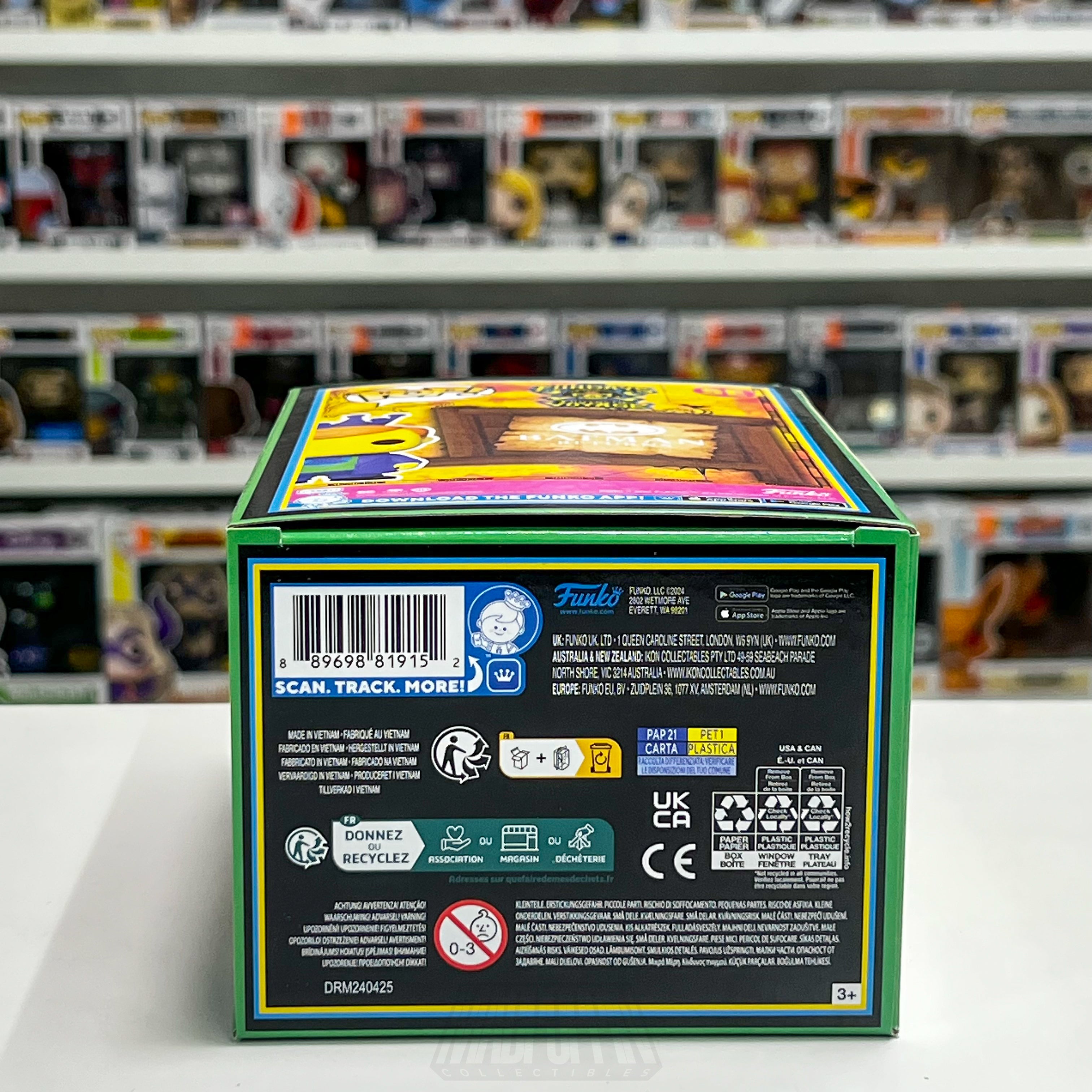 Funko Pop Fundays Funtastic Voyage Freddy as Penguin Blacklight 250 PCS SE Show - Madpoppin