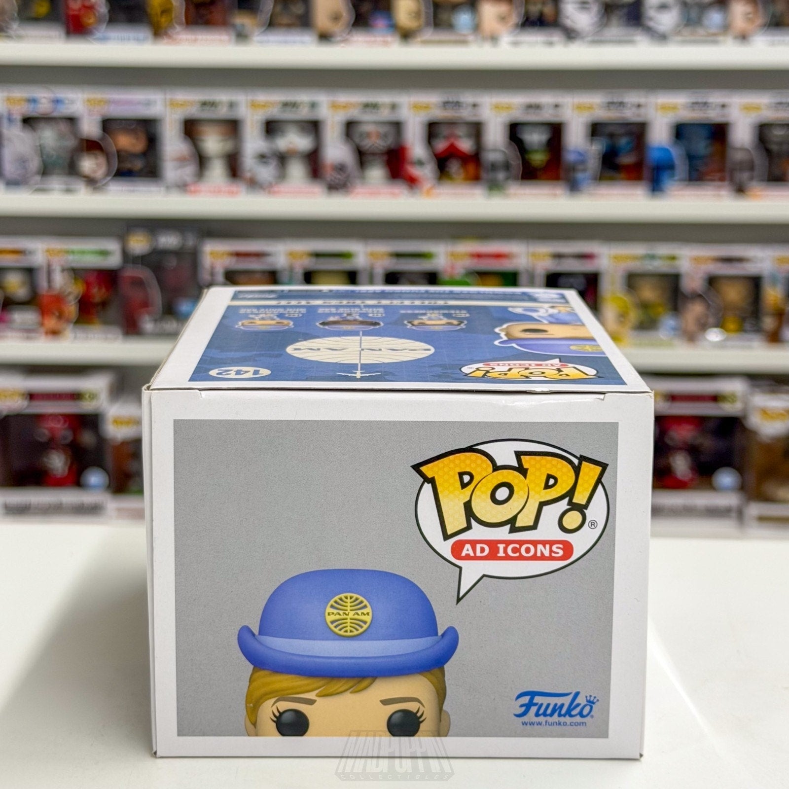 Funko Pop Ad Icons Pan American World Airways Stewardess White Bag 142 Figure