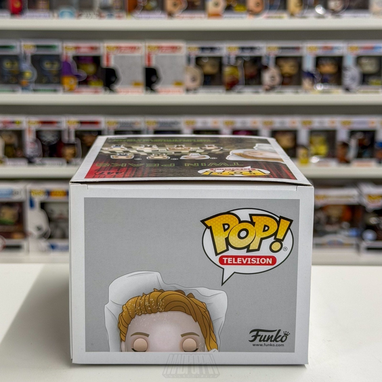 Funko Pop TV Twin Peaks Laura Palmer Wrapped Plastic 447 Vaulted Rare Toy Figure