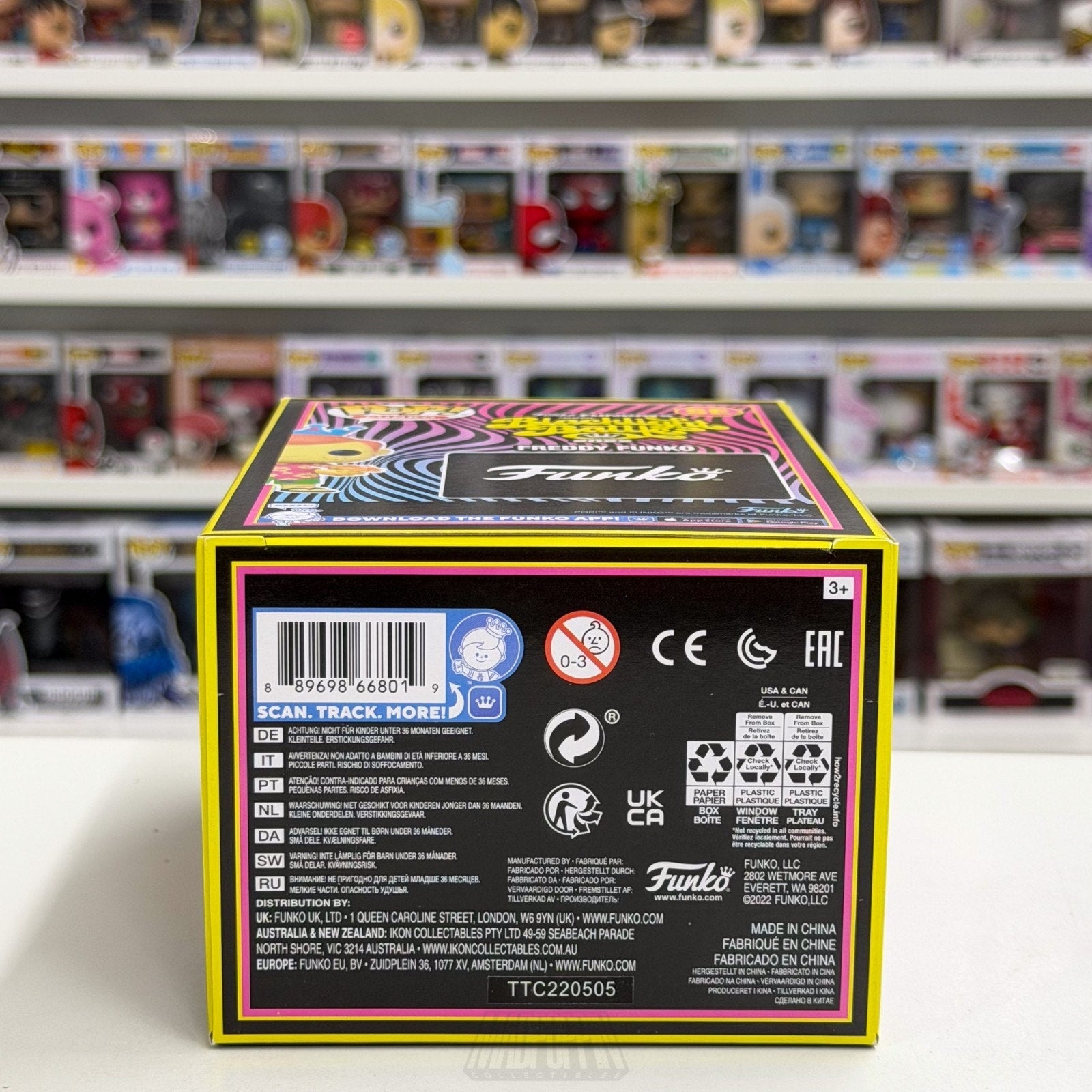 Funko Pop Fundays Blacklight Battle Freddy Summertime SE 500 PCS Vinyl Figure