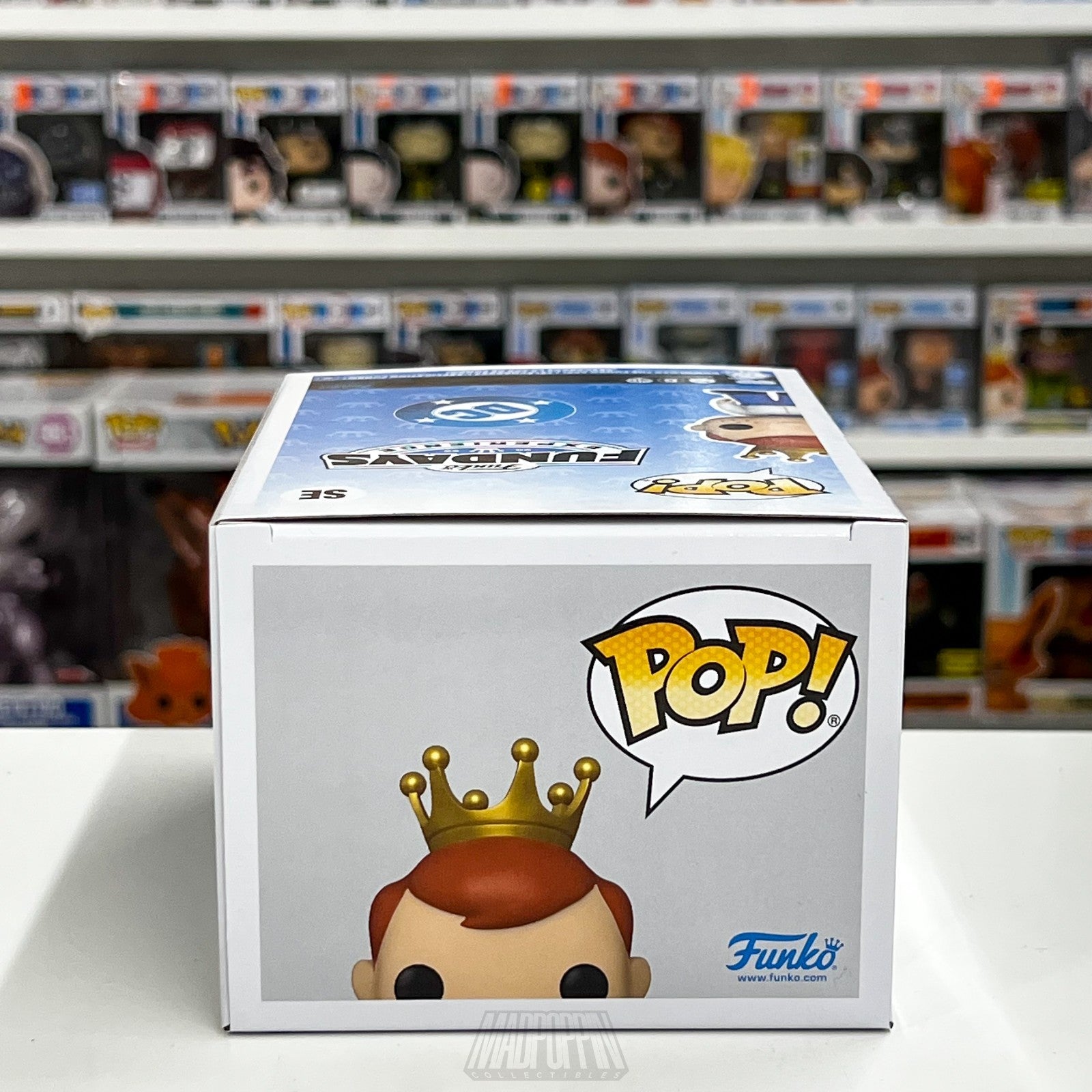 Funko Pop Fundays Freddy as Sinestro Corps Yellow DC Show Edition 500 PCS