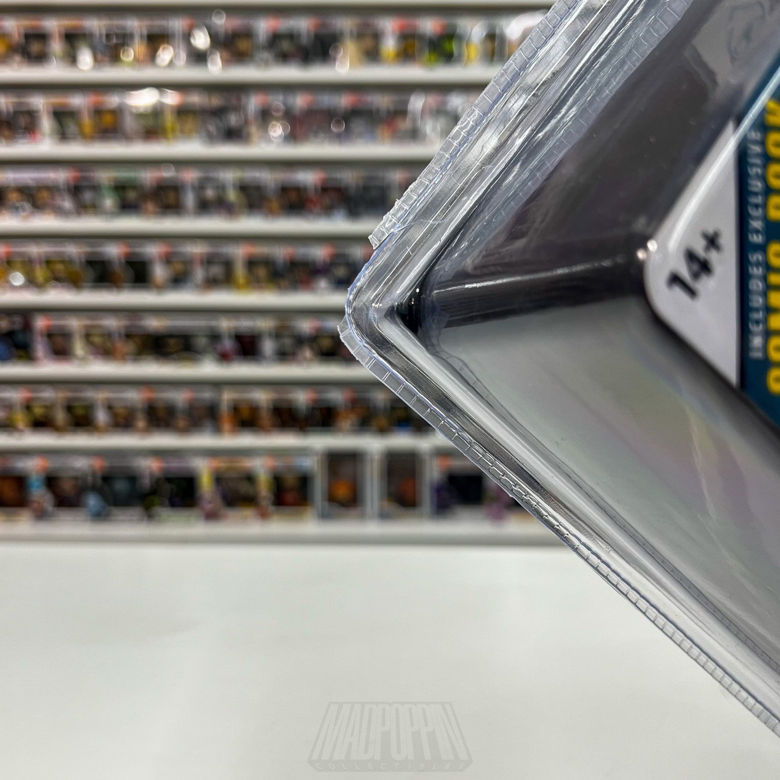 McFarlane Toys Spawn 1977 Page Punchers RED PLATINUM 7" Action Figure Comic Book