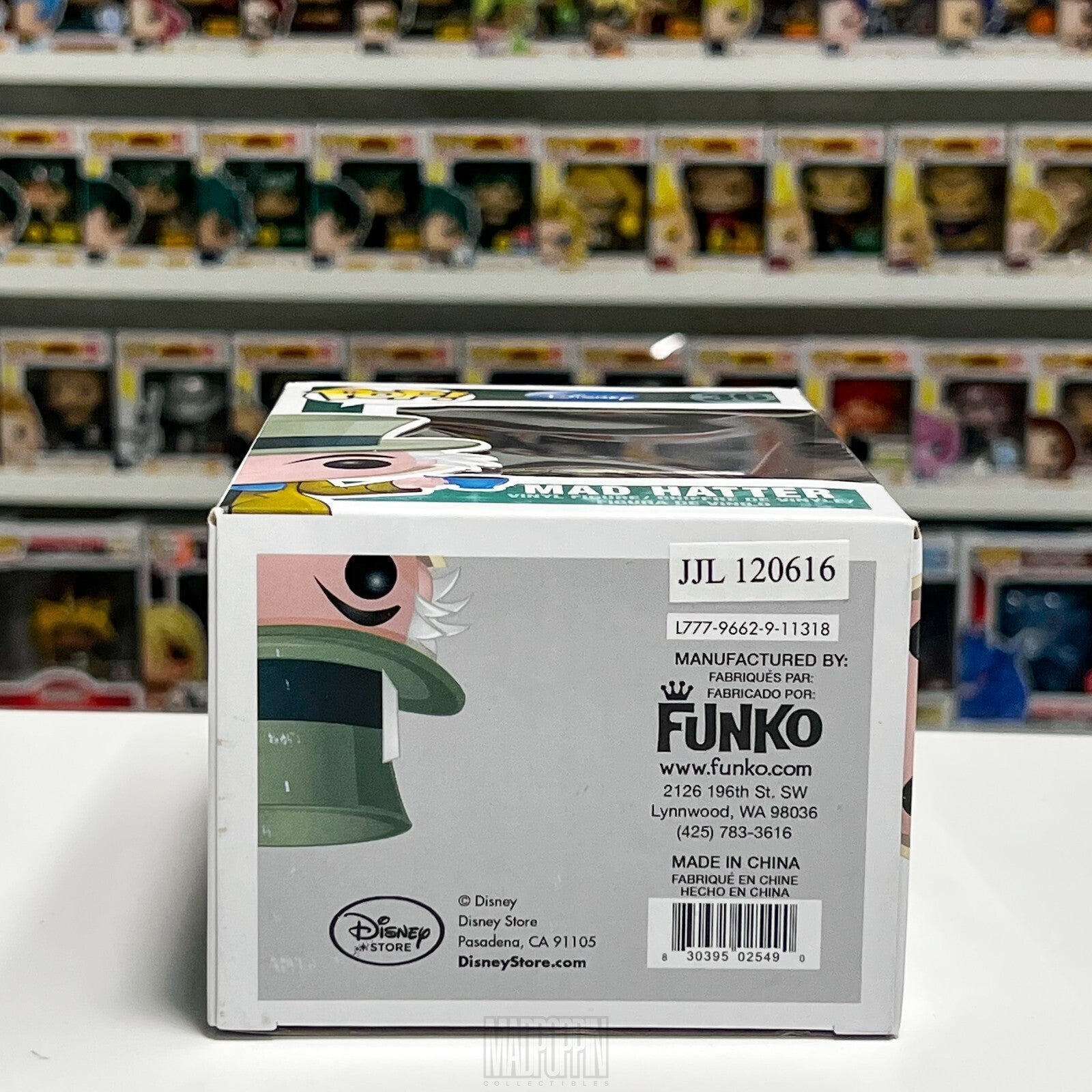 Funko Pop Disney Alice In Wonderland The Mad Hatter with Tea Cup Vaulted 36