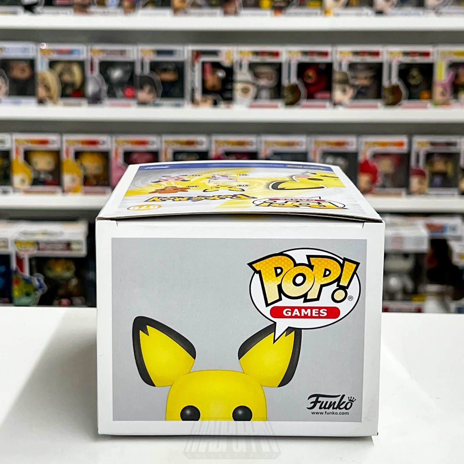 Funko Pop Games Pokemon Pichu Flocked WonderCon 579 Official Sticker TCG Figure6