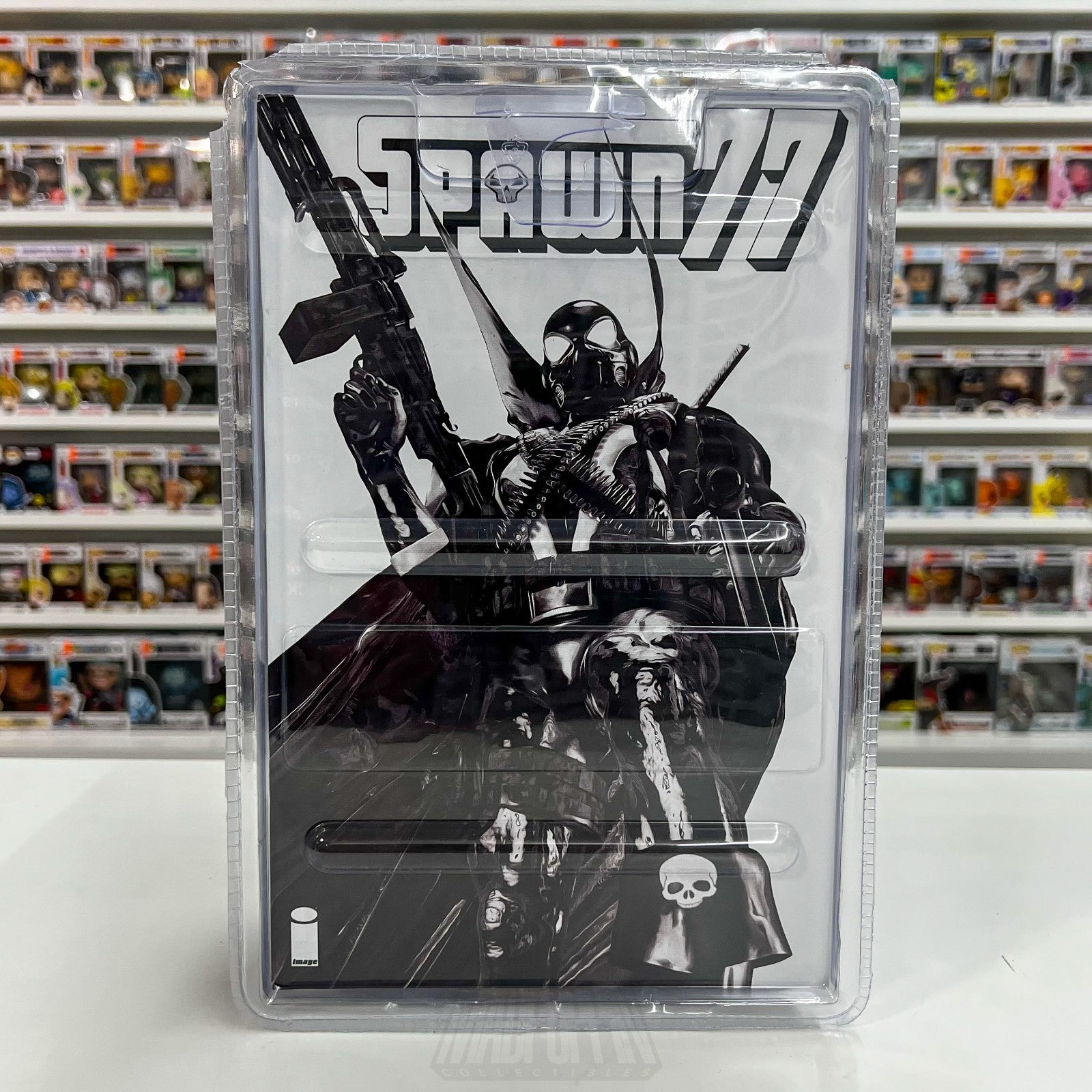 McFarlane Toys Spawn 1977 Page Punchers RED PLATINUM 7" Action Figure Comic Book