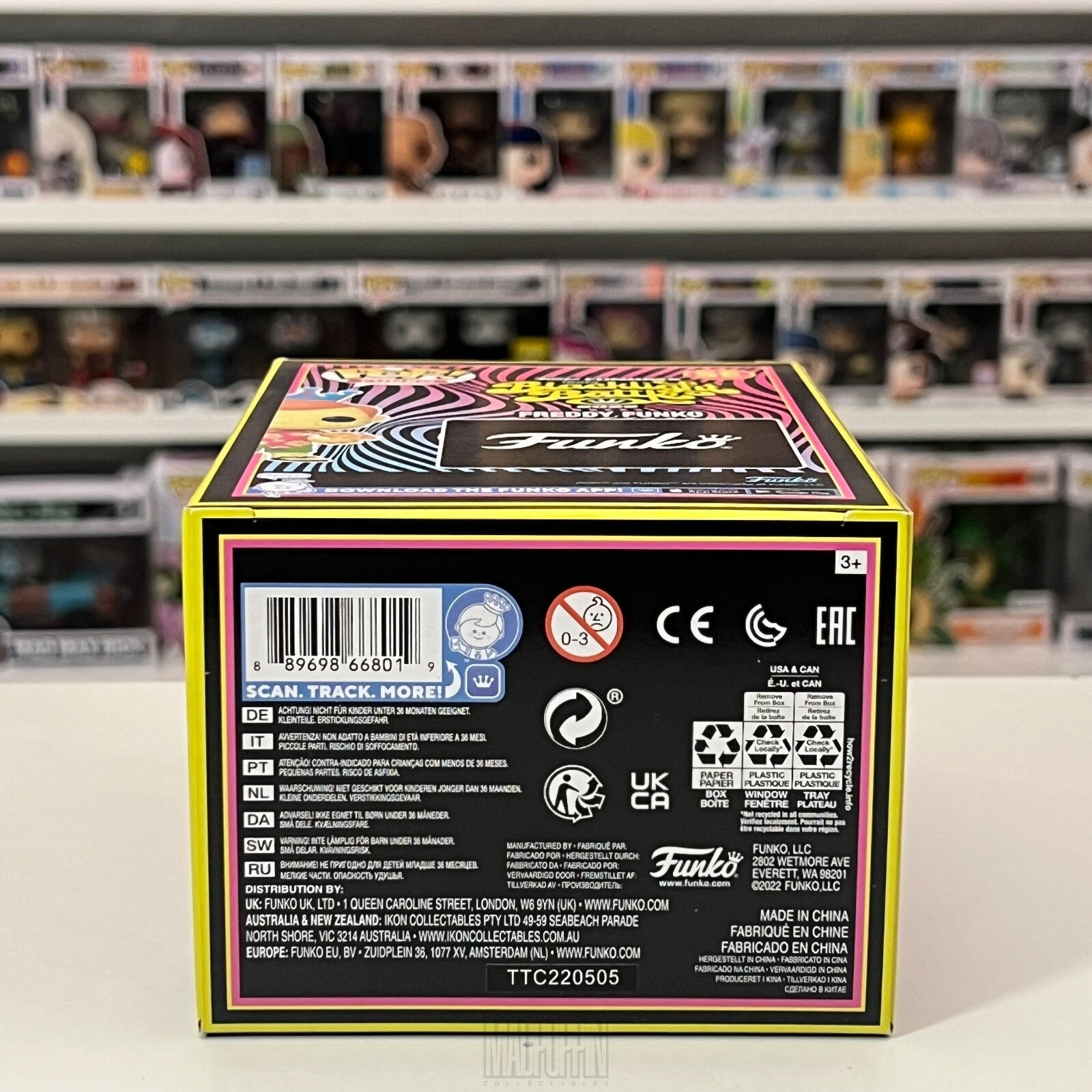 Funko Pop Freddy Summertime Fundays Blacklight Battle 2022 LE 500 Pieces SE