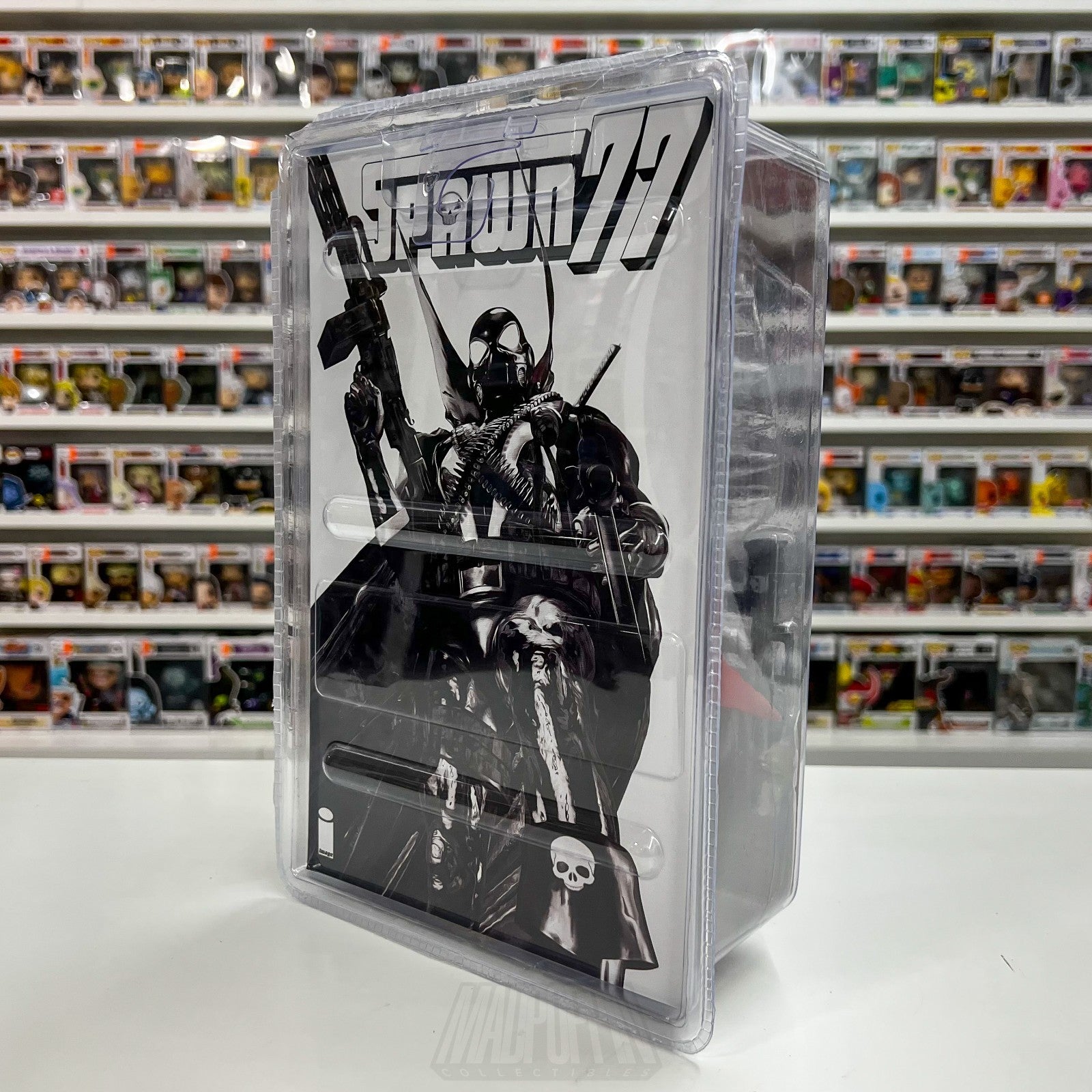 McFarlane Toys Spawn 1977 Page Punchers RED PLATINUM 7" Action Figure Comic Book