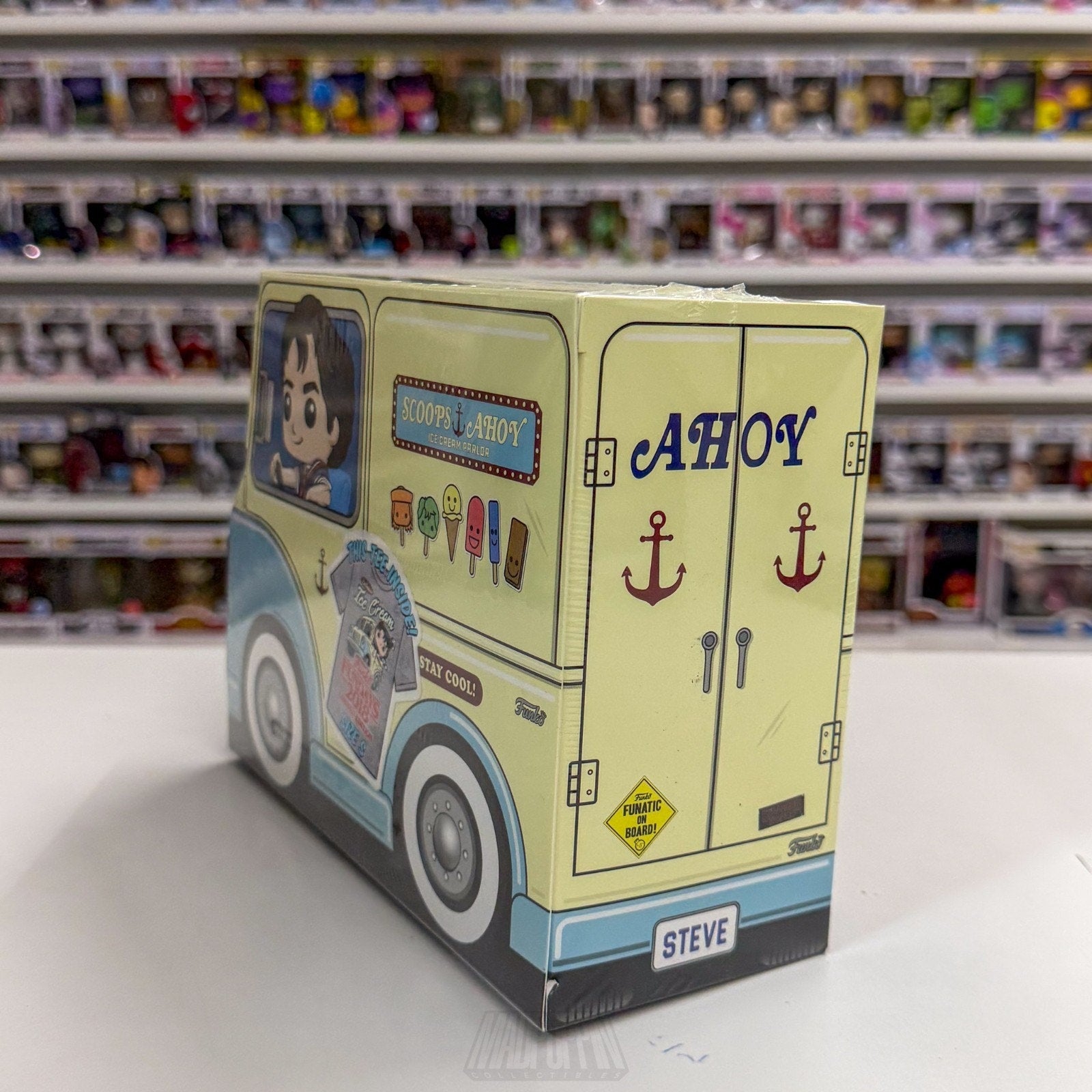 Funko Pop Fundays 2018 TV Stranger Things Scoops Ahoy Exclusive Tee Small Sealed