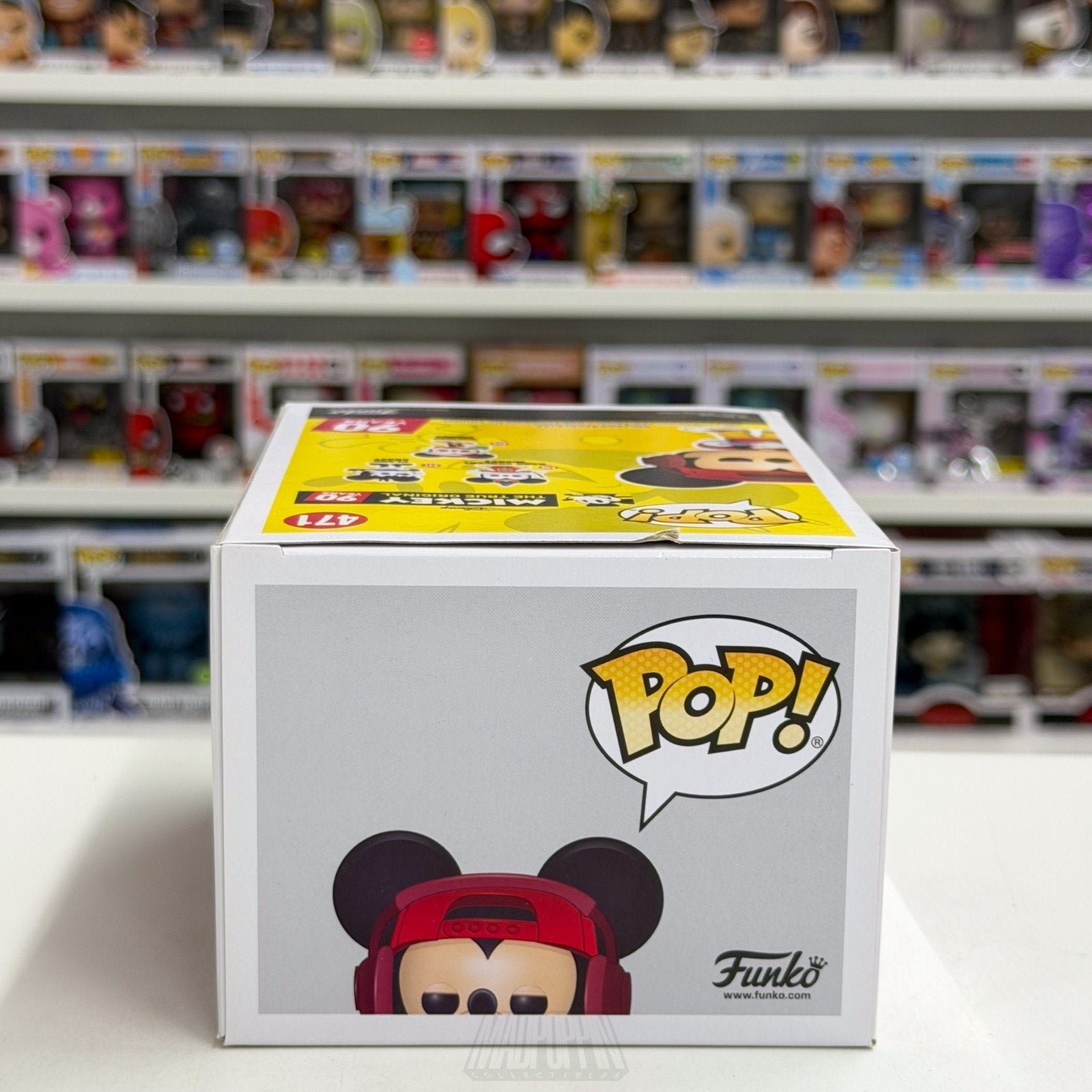 Funko Pop Disney Gamer Mickey True Original 90 Years GameStop 471 Vinyl Figure