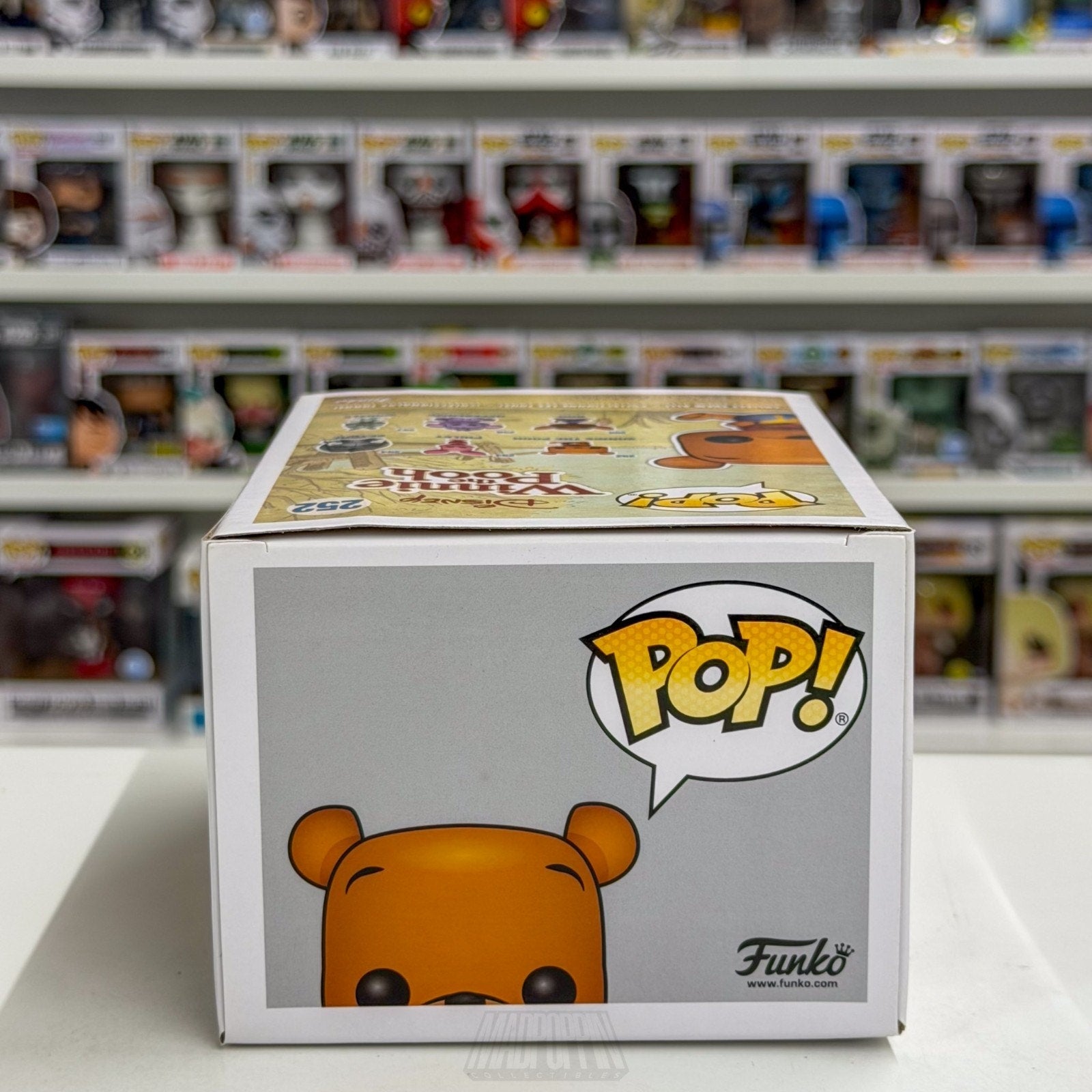Funko Pop Disney Winnie The Pooh Sitting Flocked Special Edition 252 Bear Figure